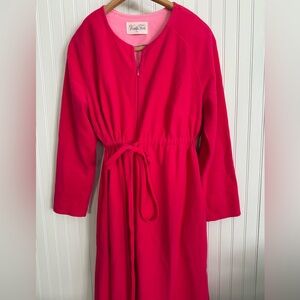 Vanity Fair Vintage Dress in Bold Pink Size Medium - hole in armpit